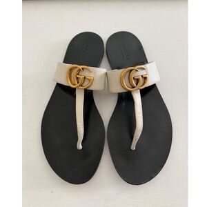 Gucci White and Black GG Leather Thong Sandals with Gold Hardware